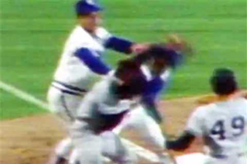 George Brett recalls Thurman Munson’s surprising act during wild ALCS brawl