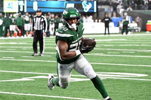 Heroes, zeros from Jets’ win over Texans: Breece Hall kept offense moving