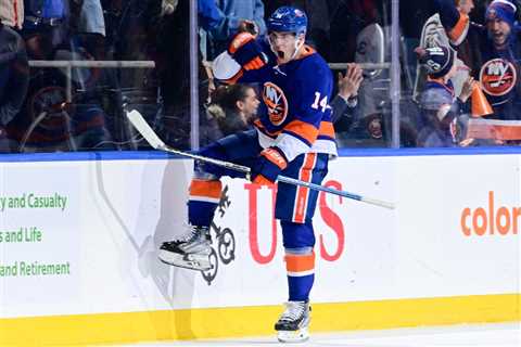 Bo Horvat’s goal pushes Islanders into second place with OT win over Maple Leafs