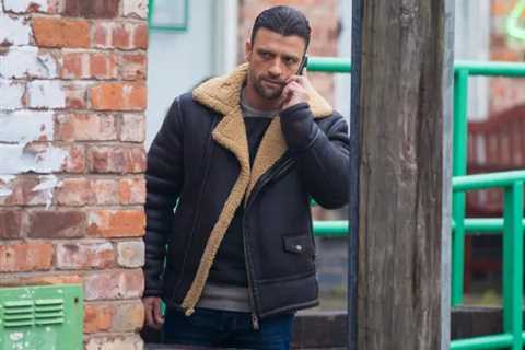 Coronation Street fans spot clue that returning character won't stick around