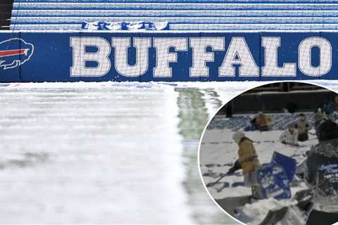 Bills make plea for snow shovelers ahead of playoff game with winter storm looming