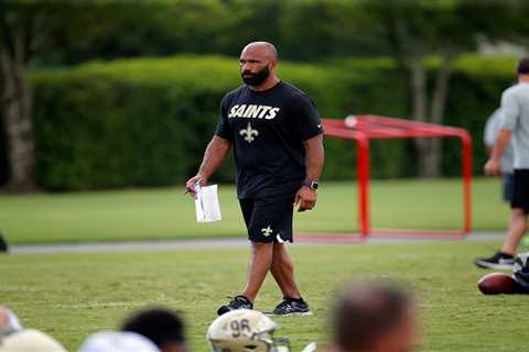 Giants interview Saints’ running back coach Joel Thomas