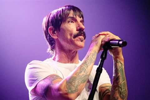 Red Hot Chili Peppers Frontman Anthony Kiedis’ Memoir Optioned by Universal for Film Project