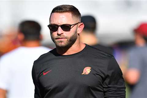 Kliff Kingsbury hired as Commanders’ offensive coordinator after spurning Raiders