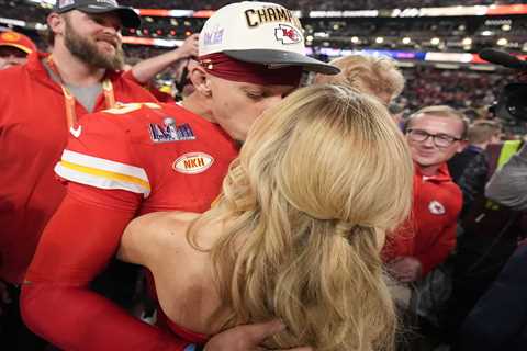 Super Bowl 2024 MVP Patrick Mahomes kisses wife Brittany after wild win