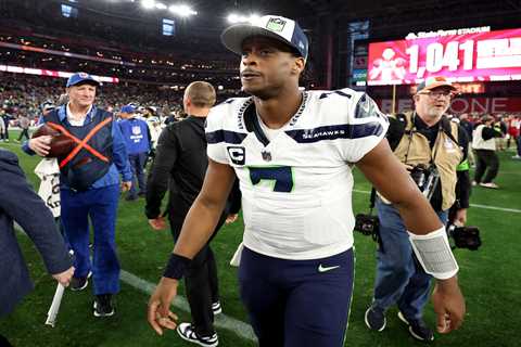 Seahawks make $12.7 million Geno Smith decision after chaotic offseason