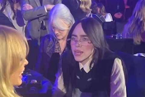 Billie Eilish Can't Deal with All the TikTokers at People's Choice Awards