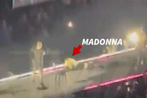 Madonna Falls Off Chair Onstage During Seattle Concert