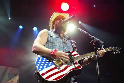 Chart Rewind: In 2004, Toby Keith Paid Tribute to the ‘American Soldier’