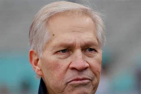 Legendary ESPN NFL Reporter Chris Mortensen Dead at 72