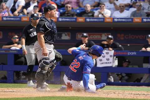 Aaron Boone watches Yankees’ disastrous play in horror during ESPN interview