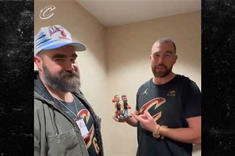 Travis and Jason Kelce Honored with Bobbleheads at Cavs Game