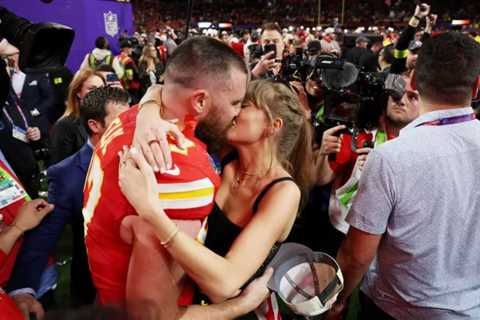 Watch Travis Kelce Kiss Taylor Swift & Rock Out to ‘Look What You Made Me Do’ at Eras Tour Show