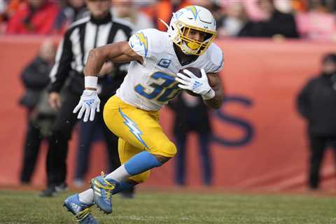 Austin Ekeler joins Commanders on two-year deal after Chargers struggles