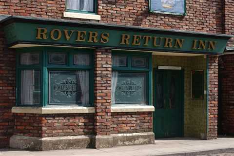 Coronation Street Legend Makes Shocking Return After 16 Years