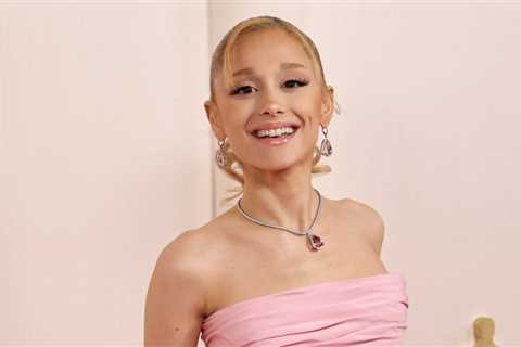 Ariana Grande Shines at No. 1 In Australia With ‘Eternal Sunshine’