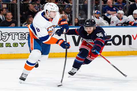 Islanders’ defensive struggles return at worst possible time