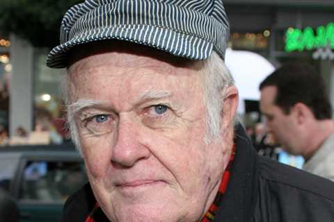 'Christmas With the Kranks' Star M. Emmet Walsh Dead at 88