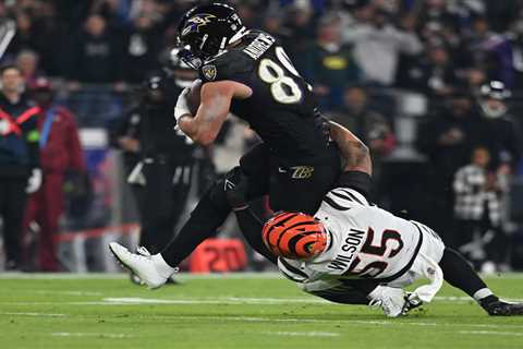 NFL, players at odds over controversial hip-drop tackle