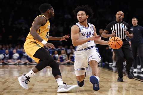 Duke prevails over No. 13 Vermont with strong second half