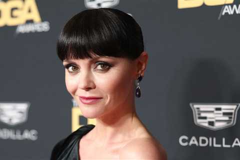 After Revealing She Had “No Bond” With Her Daughter While Shooting “Yellowjackets,” Christina Ricci ..