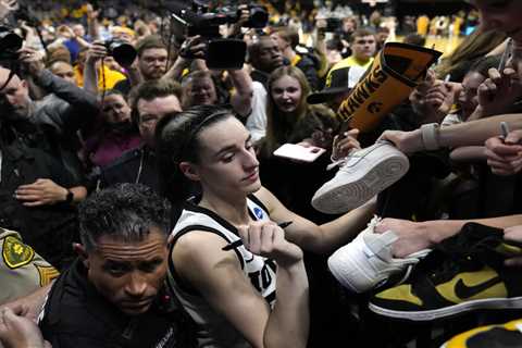 Caitlin Clark pens emotional farewell message after final Iowa home game