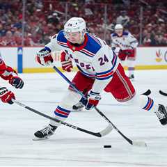 Rangers jump out to fast Game 4 start with help from horrendous Capitals blunder