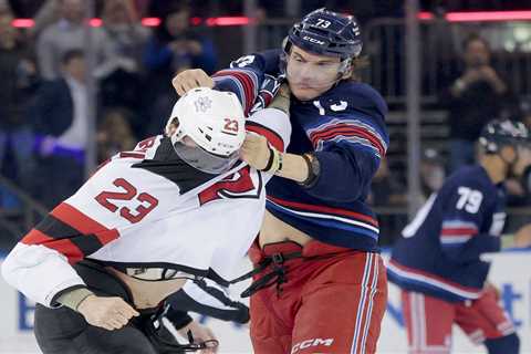 Peter Laviolette juggles Rangers’ bottom-six again