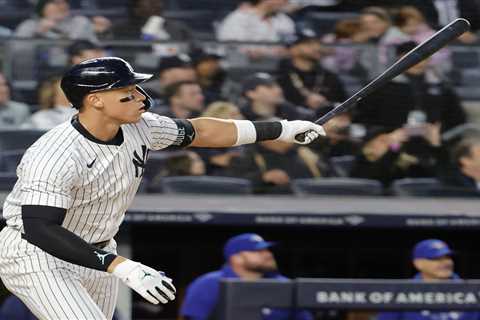 Aaron Judge, Giancarlo Stanton homer as Yankees nip Blue Jays