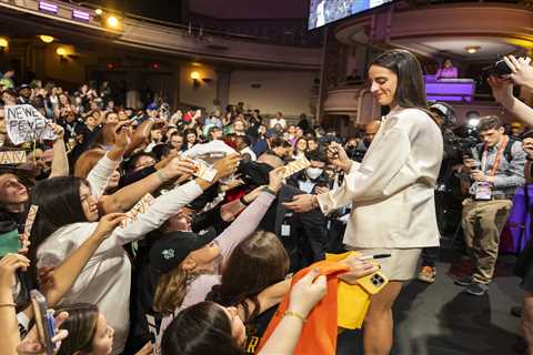 Caitlin Clark-led 2024 WNBA Draft shatters TV ratings record