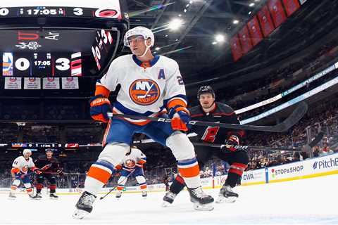 Islanders vs. Hurricanes series preview: NHL odds, predictions