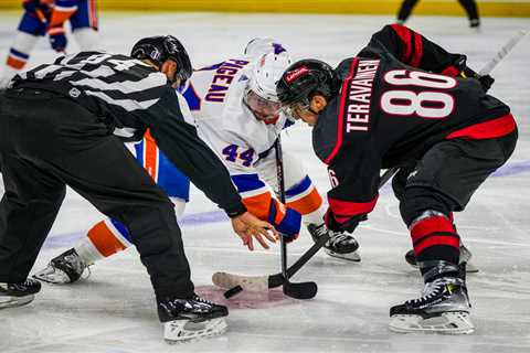 Jean-Gabriel Pageau returned for Islanders’ Game 2 collapse