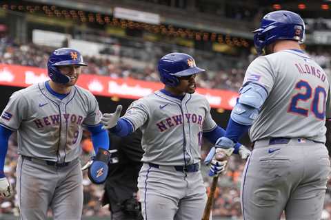 Francisco Lindor’s bat breaks through to help Mets end skid with win over Giants