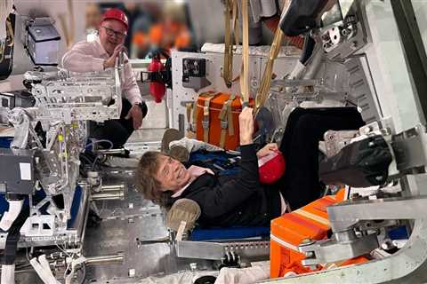 Mick Jagger Has an Out-of-This-World Experience at NASA Headquarters
