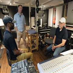The Top Recording Studios for Singers in Louisville, KY