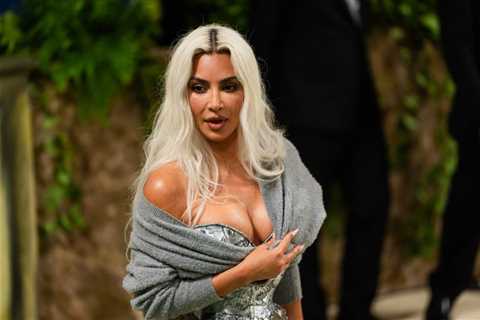 Kim Kardashian Revealed Why She Couldn't Walk At The Met Gala, And She's Honestly Lucky She Didn't..