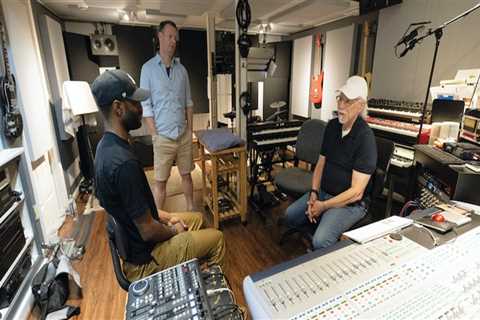 The Top Recording Studios for Singers in Louisville, KY