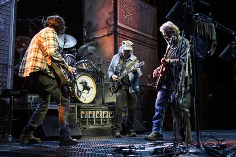 Neil Young and Crazy Horse Whip Up a Rock n’ Roll Storm During Rainy NYC Show