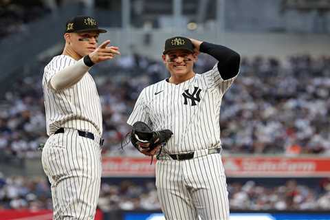 Oddsmakers love the Yankees, even if there are some betting red flags