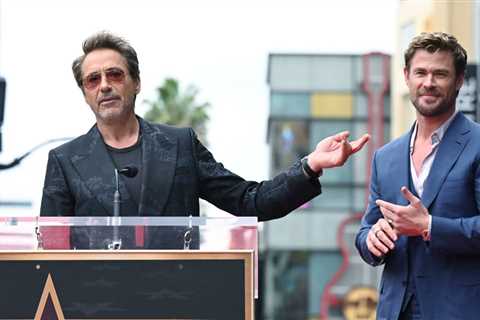 Robert Downey Jr. And The Cast Of The Avengers Hilariously Roasted Chris Hemsworth At His Hollywood ..