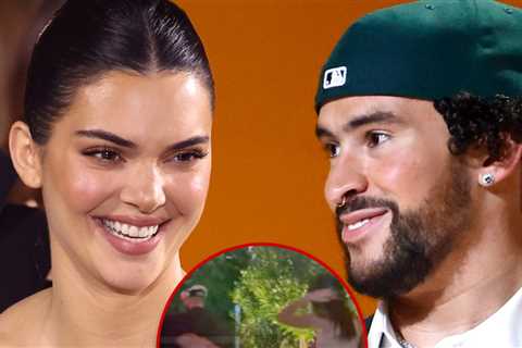 Bad Bunny and Kendall Jenner Enjoy Private Dinner in Miami