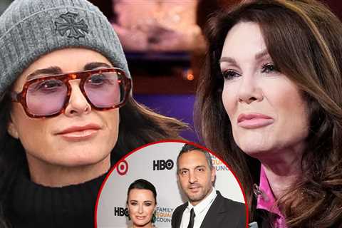 Kyle Richards Slams Lisa Vanderpump For Comments About Mauricio Split