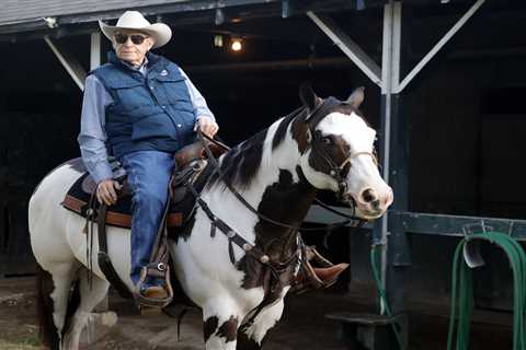 D. Wayne Lukas riding high after snagging Preakness win heading into Belmont Stakes