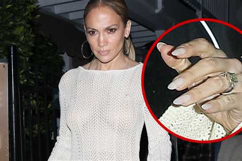 J Lo Wearing Her Wedding Ring As Marital House Up for Sale