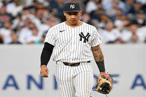 Gleyber Torres make another error, and this time it hurt Yankees