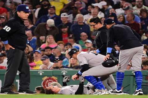 Anthony Rizzo exits after collision at first base vs. Red Sox in Yankees injury scare