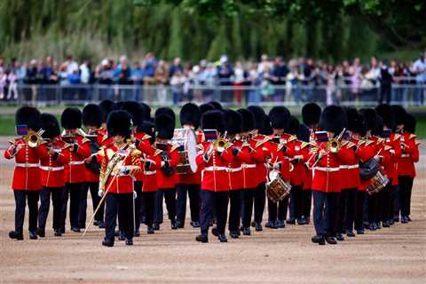 Buckingham Palace’s Military Band Plays Taylor Swift’s ‘Shake It Off’ as Eras Tour Arrives in London