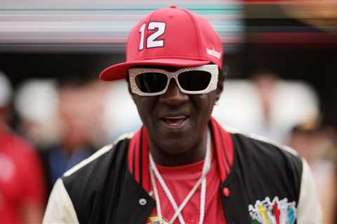 Flavor Flav Lands His Own Red Lobster Meal