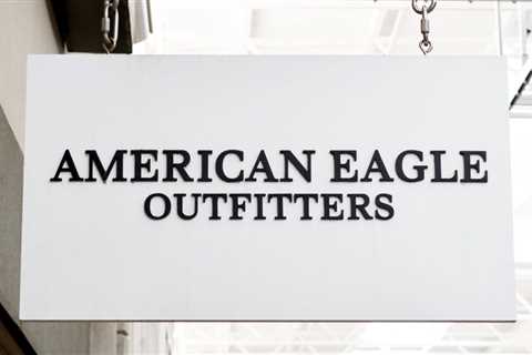 American Eagle Summer Sale: Get $20 Jeans & Enjoy Up to 25-70% Off Everything