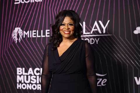 Gospel Star Kim Burrell Apologizes for ‘Hurtful’ Remarks About LGBTQ+ Community; GLAAD Responds